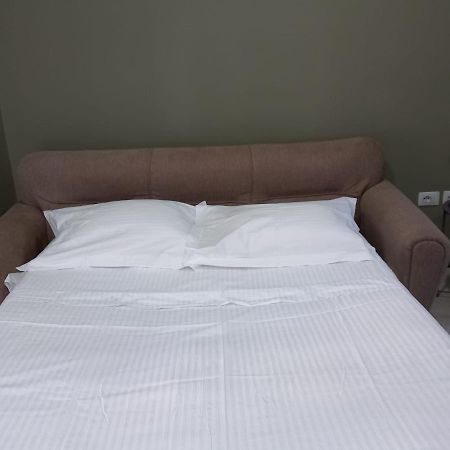 Penthouse Rooms & Aparts Tiranë Ngoại thất bức ảnh