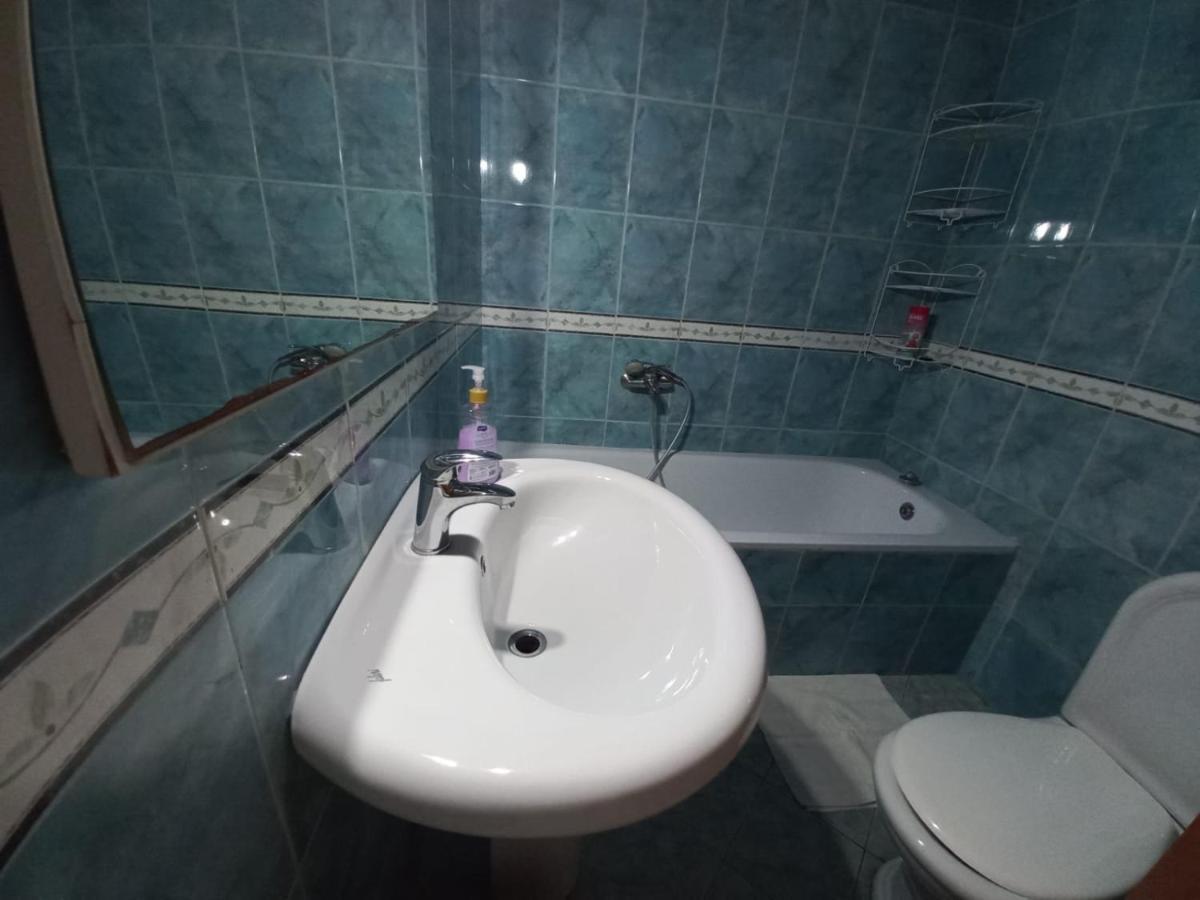 Penthouse Rooms & Aparts Tiranë Ngoại thất bức ảnh
