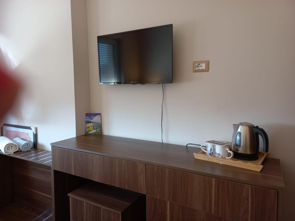 Penthouse Rooms & Aparts Tiranë Ngoại thất bức ảnh
