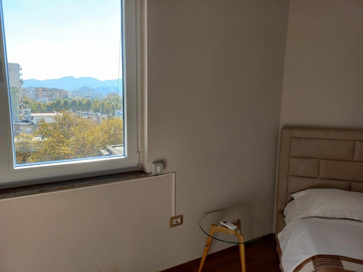 Penthouse Rooms & Aparts Tiranë Ngoại thất bức ảnh